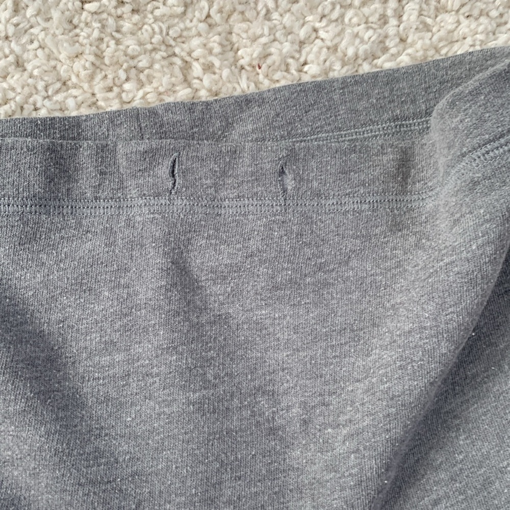 Victoria’s Secret sweater size S - Picture 3 of 7